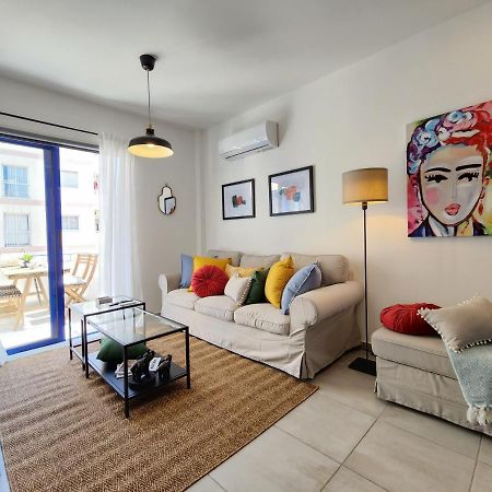 Frida'S Cozy Two Bedroom Apt Larnaca Exteriér fotografie